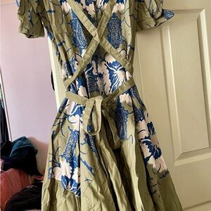 Gary’s winning dress season 2, episode 1!